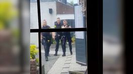 'Politie! Laat je handen zien!', agenten kammen buurt uit met getrokken pistool