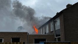 Uitslaande brand bij woning in Hoogeveen