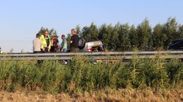 112-nieuws: Auto belandt op de kop op A7 bij Beerta • Automobilist schept voetganger in Stad