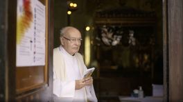 Docu over pastoor Schimmert: 'Afscheid nemen viel niet mee'