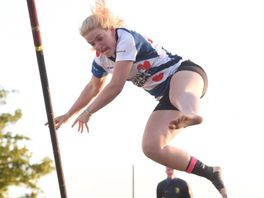 Nieuw Nederlands record voor Hanneke Westert bij fierljeppen in Burgum