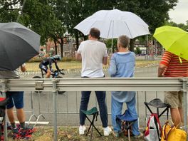 Live: Utrecht moeilijk bereikbaar door Vuelta, ploegen begonnen met inrijden op nat parcours