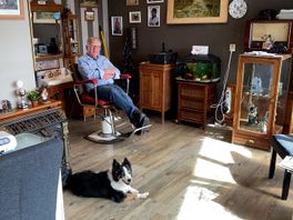 Dorpskapper Hans is Maartensdijker van het Jaar: 'Knippen is bijzaak, het gaat om de mensen'