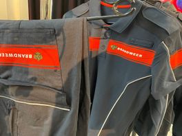 Strak in het pak: brandweer heeft nieuw uniform