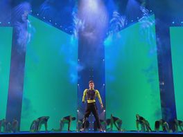 Miljoenen kijkers zien breakdancer Redouan schitteren in spectaculaire openingsshow van Songfestival: 'Krankzinnig'
