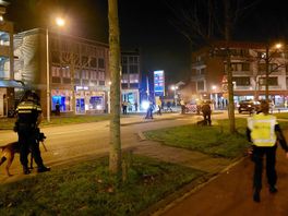 Utrecht feest na WK-zege Marokko, agenten in Amersfoort bekogeld met vuurwerk
