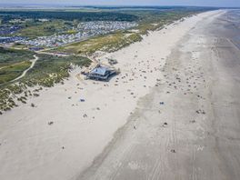 Amelander strand erodeert snel, Rijkswaterstaat moet weer nieuw zand aanbrengen