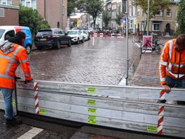 Dordrecht hoopt het nooit nodig te hebben, maar zet elk jaar een ijzeren muur om de binnenstad tegen extreem hoogwater