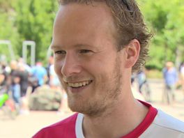 Droom komt uit voor oud-omroeper en Feyenoord-fan Bauke Deelstra: "Ik heb een VIP-ticket"