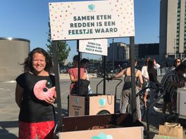 Bakfietsen trekken centrum van Utrecht in om te strijden tegen voedselverspilling