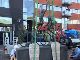 Eindelijk een beeld van Jits Bakker in Utrecht: 'Een echt geschenk aan zijn geliefde stad'