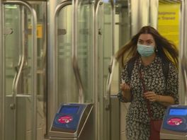 RET blij met afschaffen mondkapjesplicht in openbaar vervoer: 'Handhaving inmiddels ondoenlijk'
