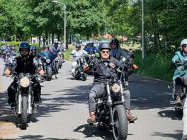 Motorrijders halen met toertocht in Enschede geld op voor onderzoek prostaatkanker