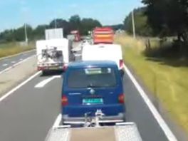 VIDEO | Met je caravan inhalen op beruchte 'dodenweg' N36 is niet zo slim