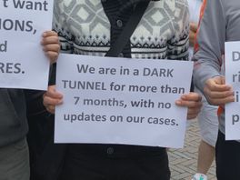Vluchtelingen protesteren tegen slechte noodopvang in WTC: "Wij worden vergeten"