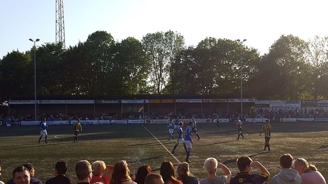 Vitesse tijdens een oefenpotje aan het eind van het afgelopen seizoen.