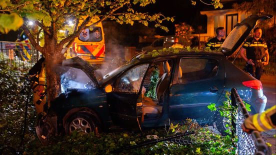 Politieachtervolging eindigt in crash