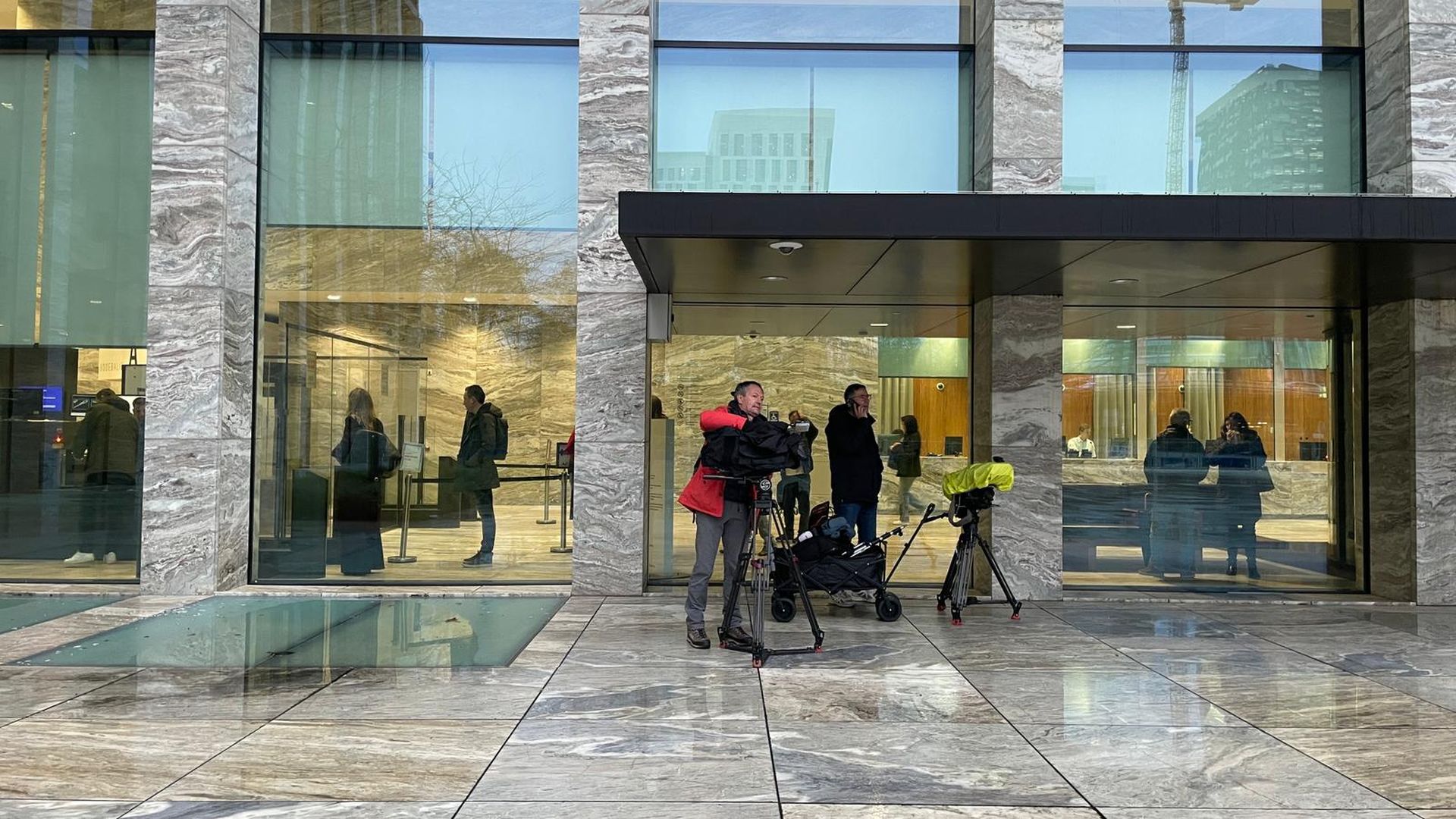 Grote belangstelling voor eerste zitting in moordzaak Lisa uit Abcoude