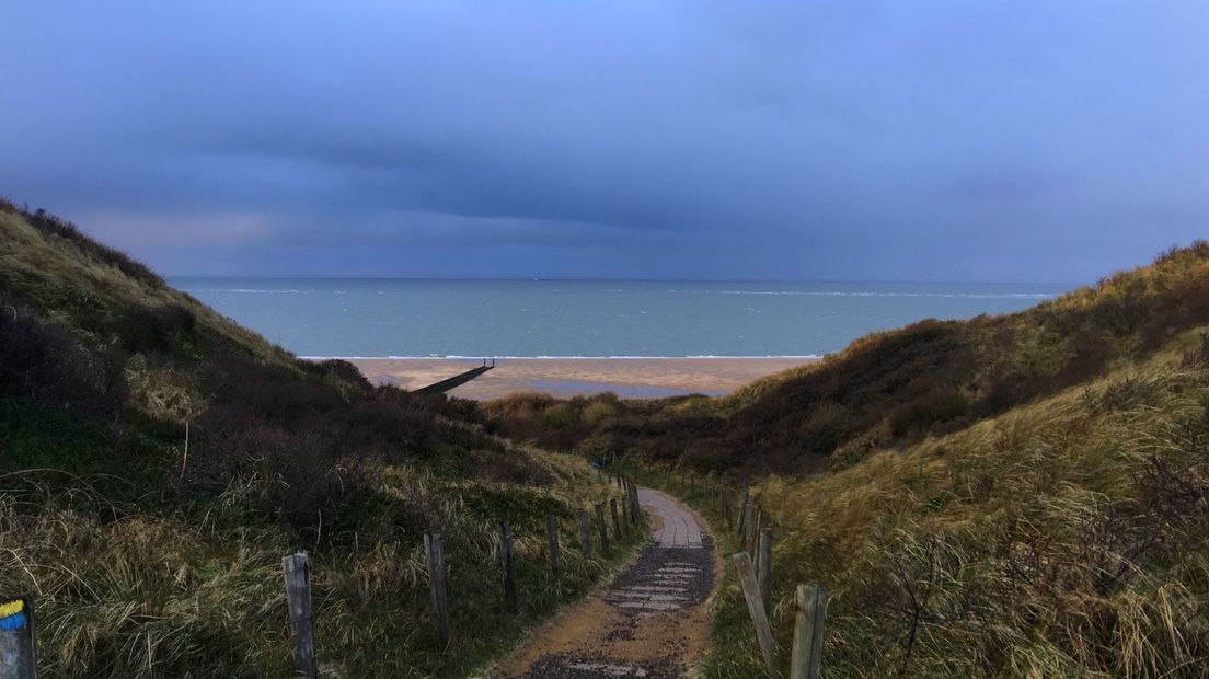 Grijze wolken in Zoutelande