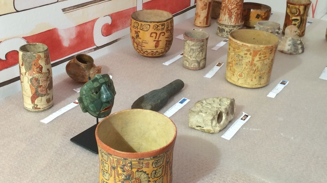 Een greep uit de objecten uit de Mayatentoonstelling (Rechten: Hilde Boelema - RTV Drenthe)