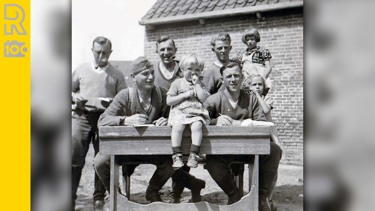 De foto's van een Duitse soldaat in Dirksland