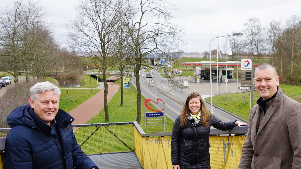 Rotonde bij Oranjewoud door vasthoudendheid Plaatselijk Belang