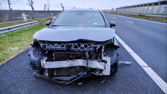 Voetganger aangereden • botsing A15. Voetganger aangereden • botsing A15.