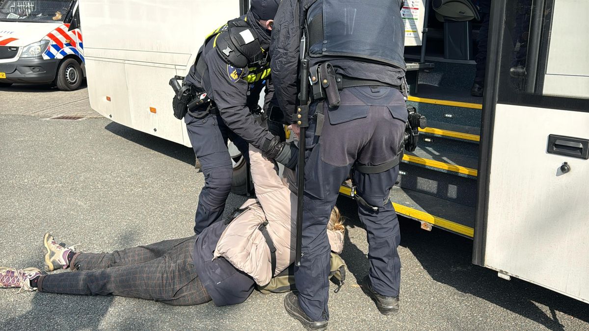 Noodverordening om protest Extinction Rebellion zaterdag bij vliegveld Maastricht