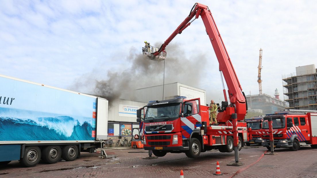 Brand aan de Visafslagweg in Scheveningen