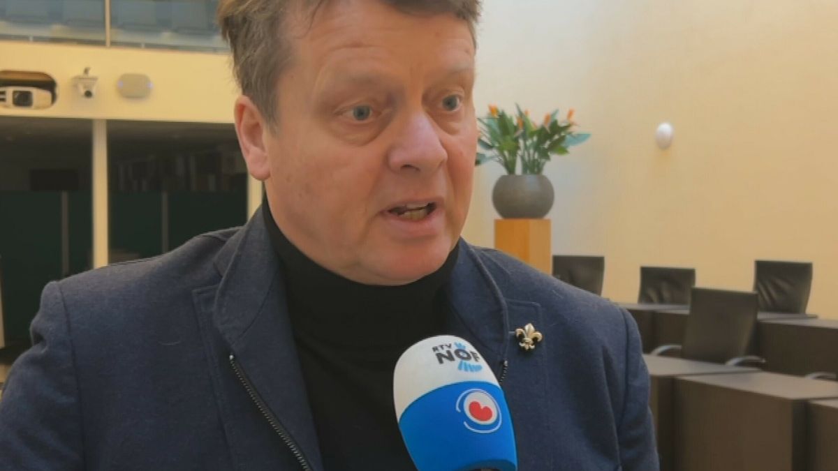 Vuurton in Sintjohannesga uitgemaakt door brandweer | Container in Joure slachtoffer van vuurwerk