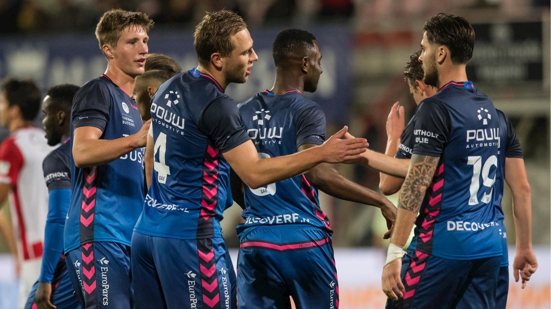 Hendriks (19) loopt 1 op 1