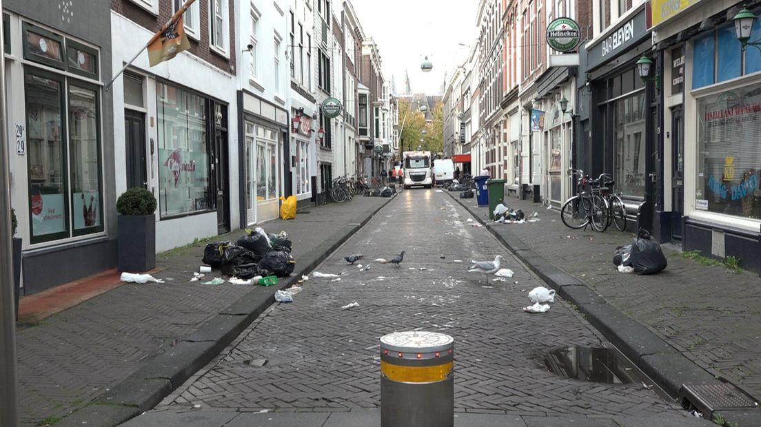 De Herenstraat voordat het vuilnis is opgehaald.