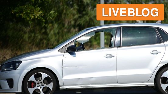 auto beschoten • scooterrijder gewond na botsing. auto beschoten • scooterrijder gewond na botsing.