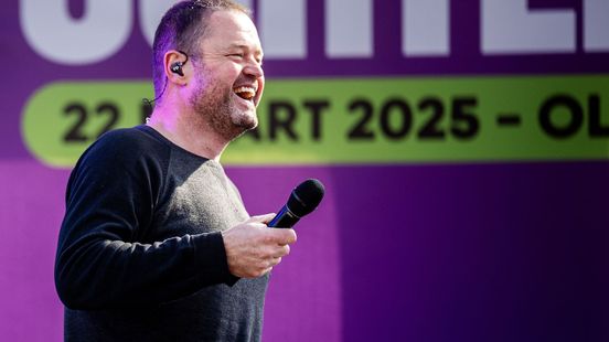 De ziel van Tiel brak door met een plaat die ie-de-reen meezingt