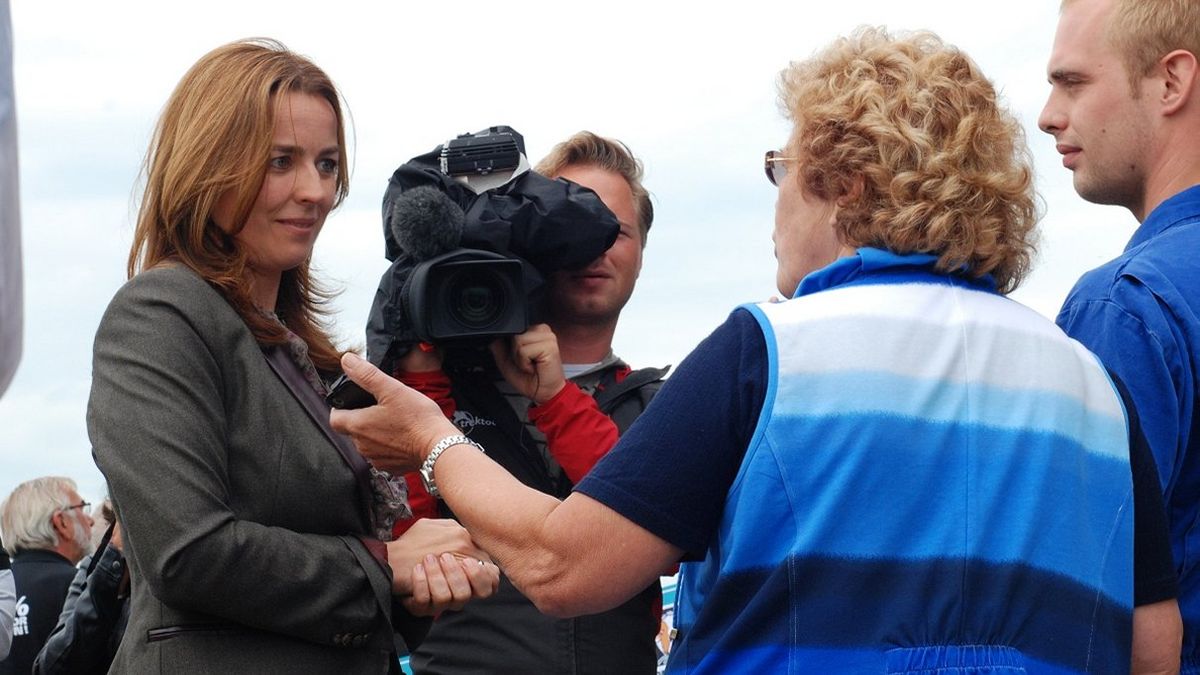 Marianne Thieme bezoekt megastal in Nijensleek