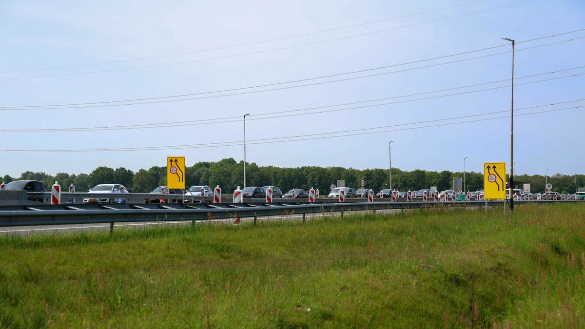 Kop-staartbotsing op A28 bij Beilen