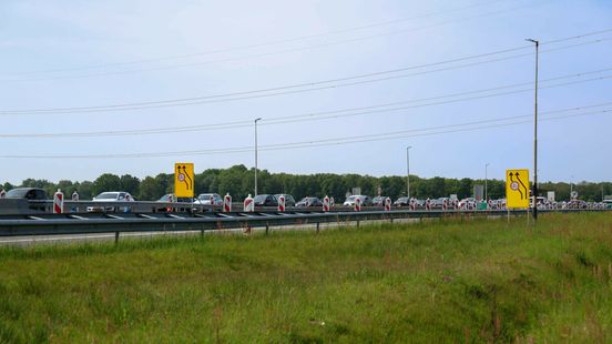 Kop-staartbotsing op A28 bij Beilen. Kop-staartbotsing op A28 bij Beilen.