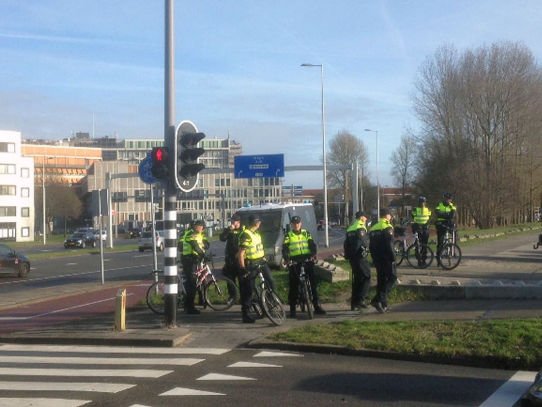 Veel politie was zondagmiddag op de been om de demonstratie in goede banen te leiden