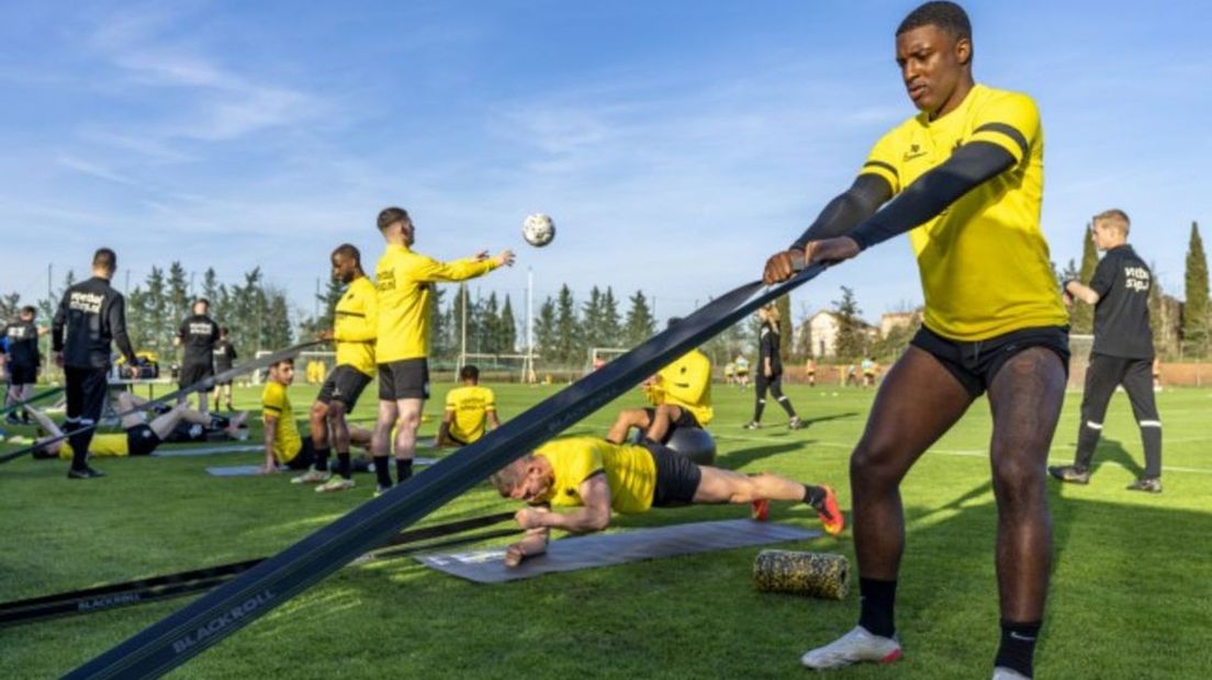 Bazoer: 'nu of in de zomer zijn opties'