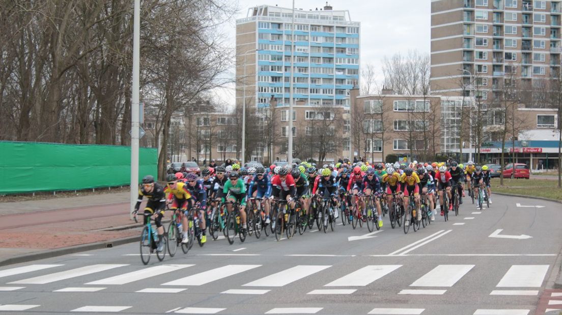 Start Ronde van Zuid-Holland in Kijkduin I