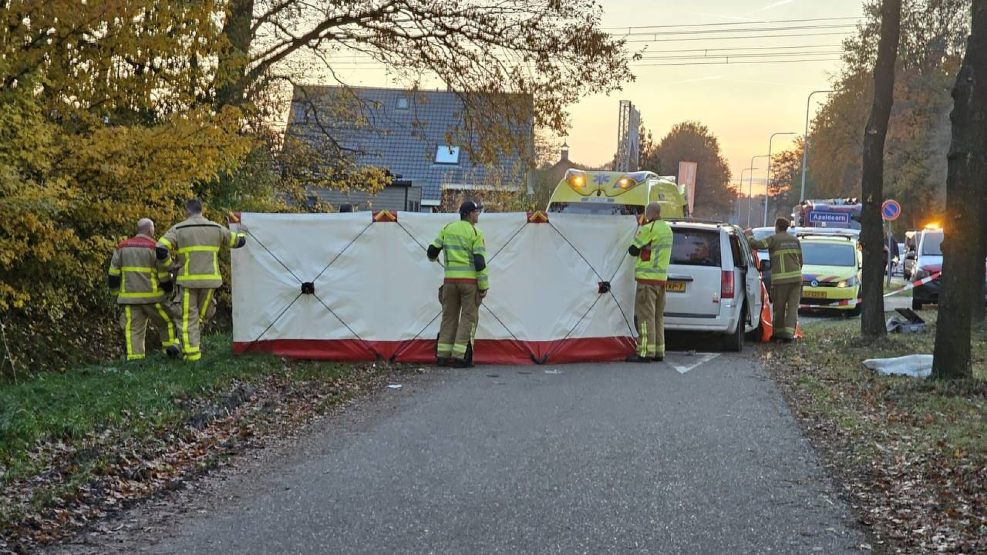 Meisje (15) Overlijdt Na Aanrijding Met Auto - Omroep Gelderland