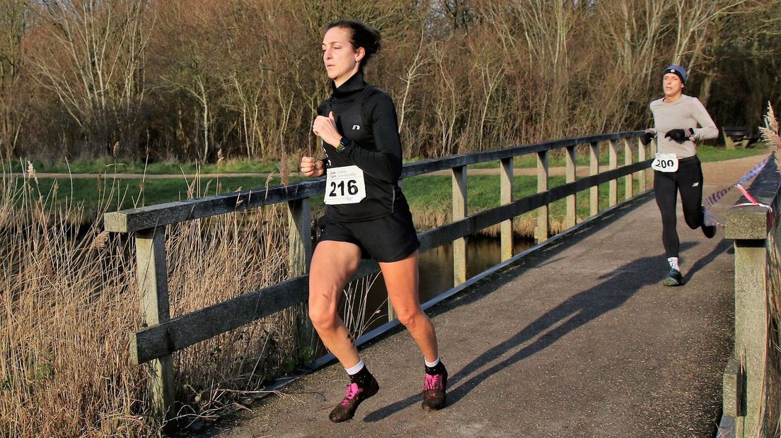 Marieke Mullaert uit IJzendijke wint de Grevelingencross