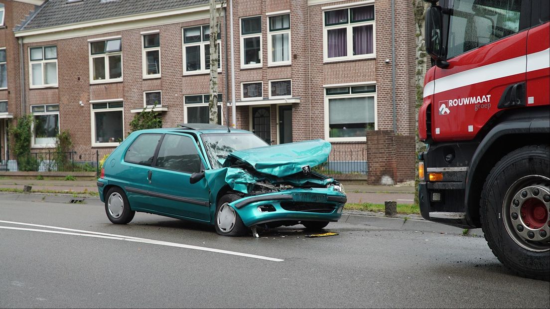 Auto total loss na aanrijding in Deventer