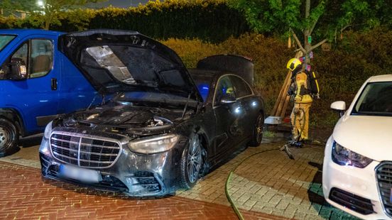 Deventer opnieuw opgeschrikt door autobrand, politie heeft camerabeelden Home