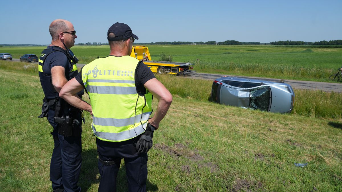 Auto meermaals over de kop op de A32 bij Havelte