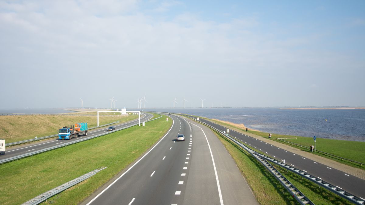 Uitstel verbreding sluizen Afsluitdijk raakt bedrijfsleven: 