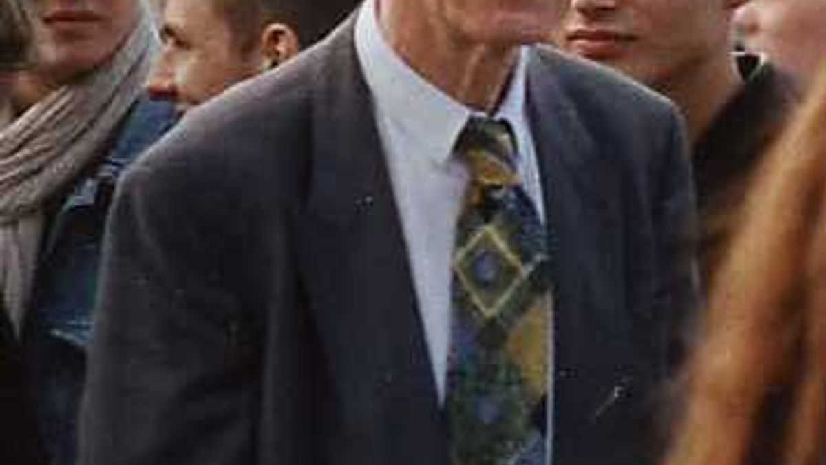 Rechts-extremisten verwijderd