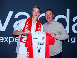 'Complete verdediger' Bolk tekent eerste contract bij FC Emmen