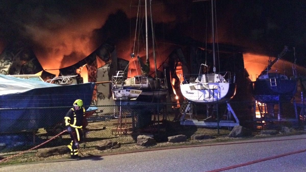 Echtpaar in shock na verbrande jacht in Wessem