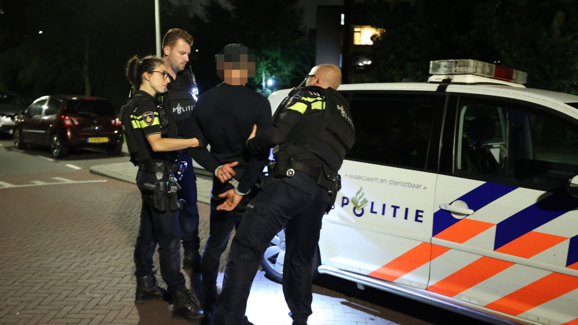 Vier Mannen Opgepakt Nadat Politie Waarschuwingsschoten Lost In Den ...